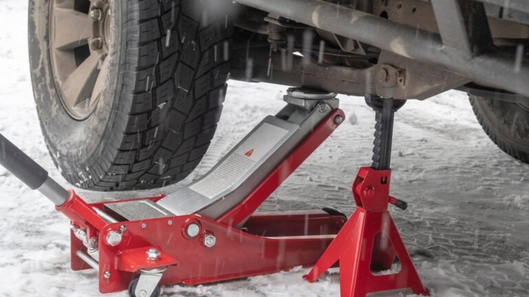 auton nosto ammattilaisten toimesta turvallisesti