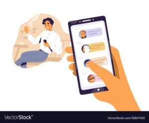 hymyileva kayttaja selaa mobiililaitetta