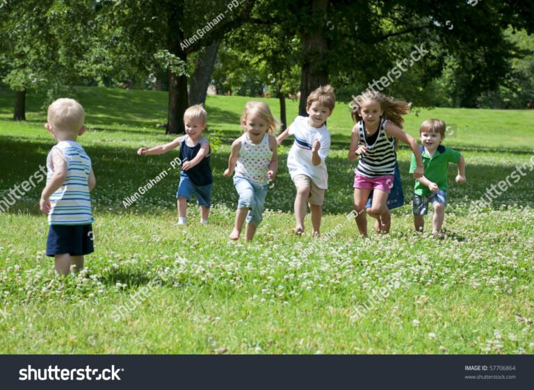 Mitä Aktiviteetteja Voit Tehdä Lasten Kanssa Sisällä Ja Ulkona