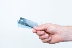 luottokortti kadessa turvassa ostoksilla