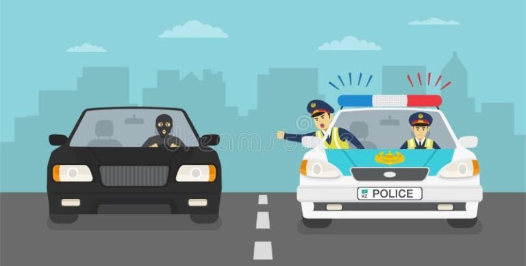 poliisi jahtaamassa rikollista kaupunkimaisemassa